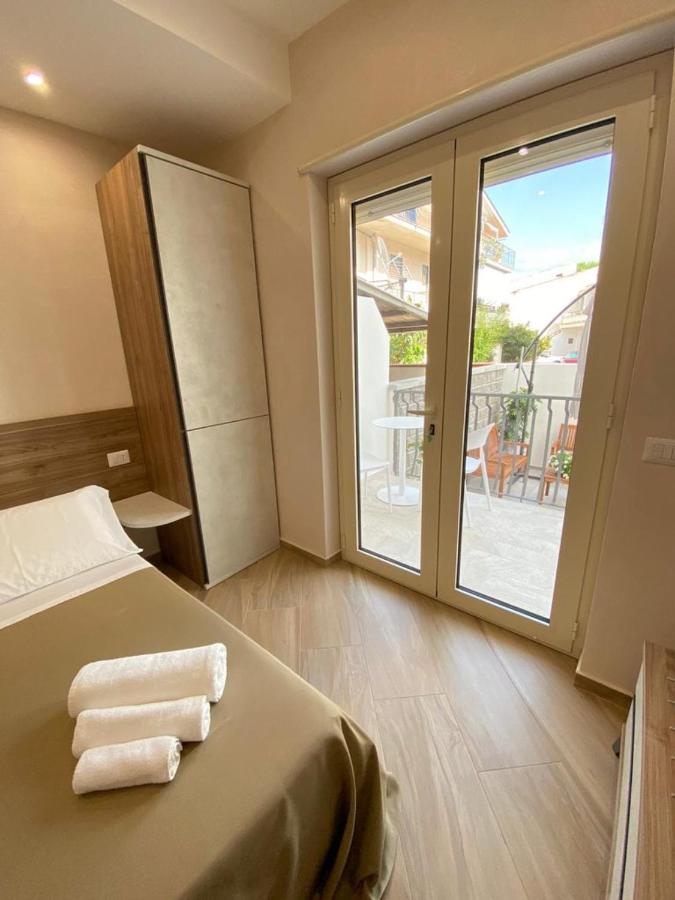 أوليفيري Esperia B&B المظهر الخارجي الصورة
